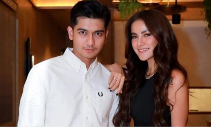 Foto Olla Ramlan dan Teuku Ryan hingga memunculkan gosip keduanya berpacaran tapi dibantah oleh Olla.