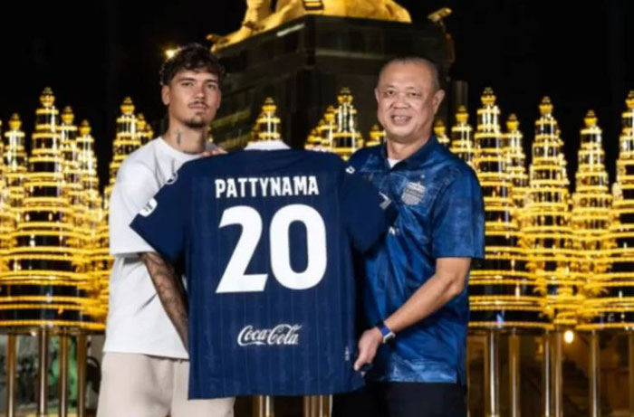 Shayne Pattynama resmi gabung Buriram United di Liga Thailand dengan nomor punggung 20.