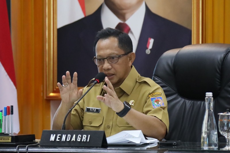 Menteri Dalam Negeri Tito Karnavian mengatakan realisasi pendapatan dan belanja Provinsi Riau rendah dan ini perlu untuk ditingkatkan.