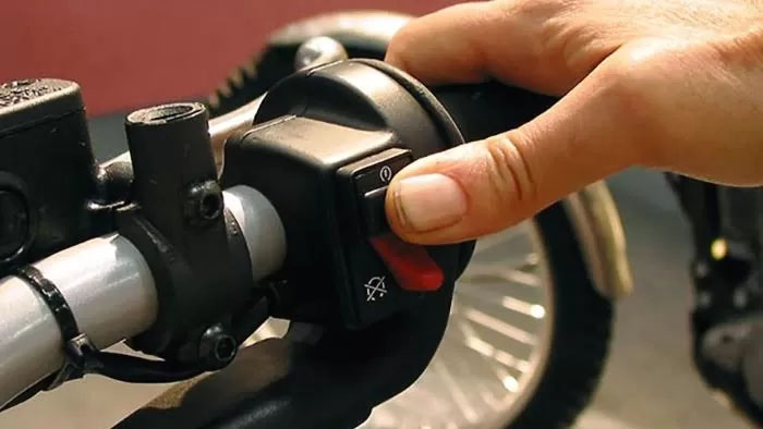 Kenali penyebab umum motor susah distarter.