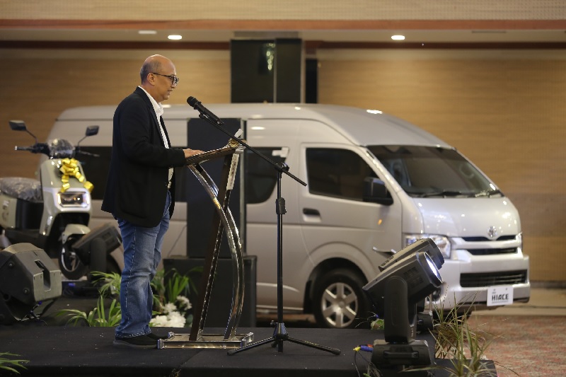 Chief Operating Officer Agung Toyota, Himawan Wahyu Wardhana dalam acara Fleet Gathering New Hiace yang digelar Agung Toyota Riau di Grand Ballroom Hotel Pangeran, Pekanbaru Senin (14/7/2025).