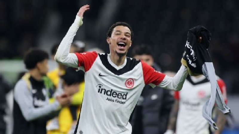 Hugo Ekitike telah dikaitkan dengan banyak klub Liga Premeir musim panas ini.