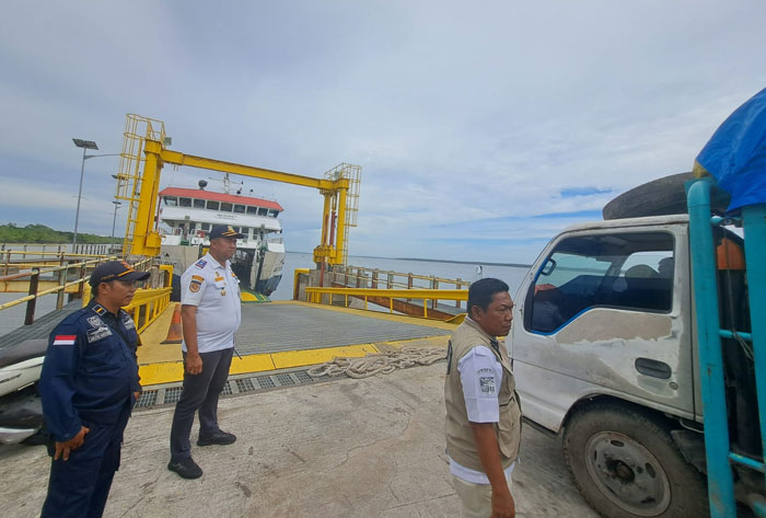 Aktivitas Pelabuhan Roro Desa Insit Kepulauan Meranti belum lama ini
