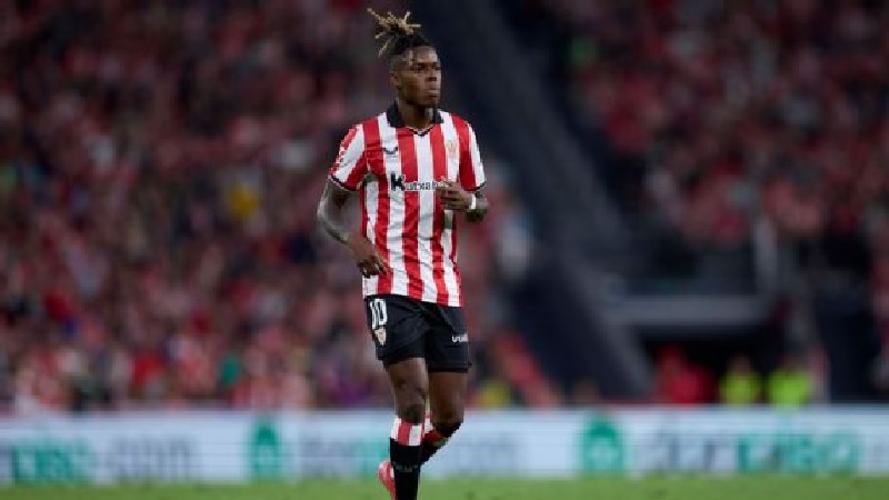 Nico Williams telah dikaitkan dengan kepindahan ke Barcelona dan Bayern Munchen, namun dia memilih memperpanjang kontrak dengan Athletic Bilbao.