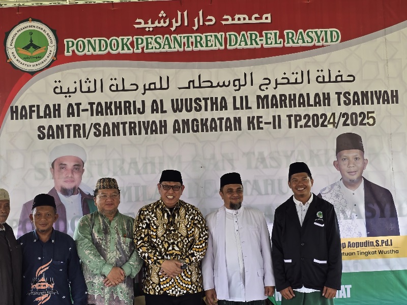 Abuya R Ade Hasibuan dan Para Guru Pesantren Dar-El Rasyid Bahagia Sambut Kedatangan Senator Riau, KH Muhammad Mursyid, Anggota DPD RI Dapil Riau, Rabu (23/7/2025).