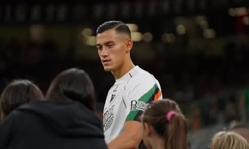 Kapten Timnas Indonesia yang juga kapten Venezia Jay Idzes kini jadi incara utama Genoa.