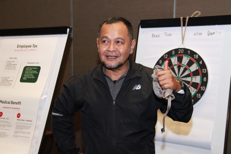 Regional Controller Region Riau Utara Aceh Tomi Parikesit, bantah  PT Tunggal Mitra Plantation terlibat karhutla.