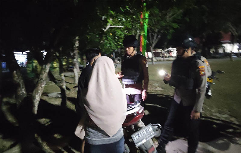 Tim Raga Res dari Polres Kampar melaksanakan patroli Jumat malam (1/8/2025).