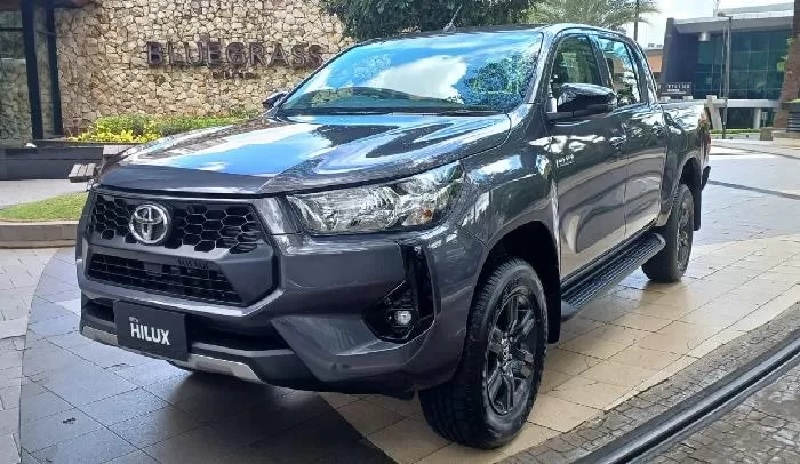 Hilux Salah satu mobil double cabin dari Toyota.