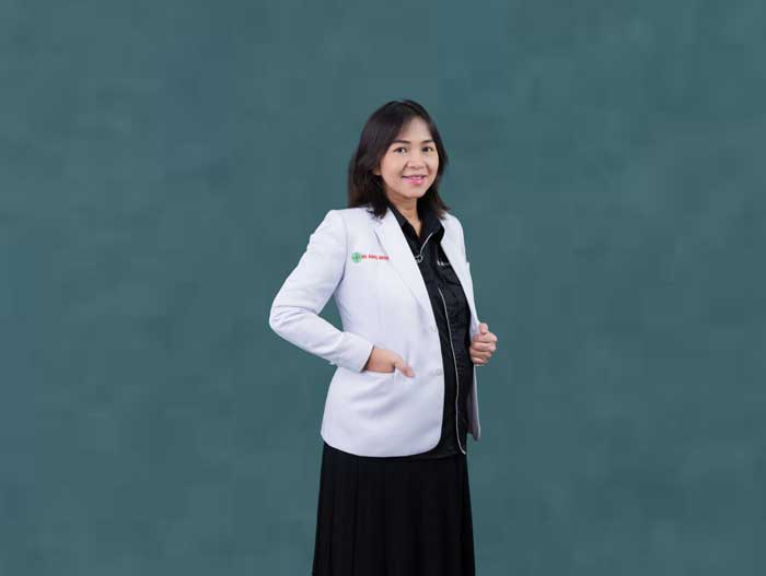 dr Laura Sendy Simamora SpDVE  Dokter Spesialis Dermatologi dan Estetika RS Awal Bros Sudirman Pekanbaru