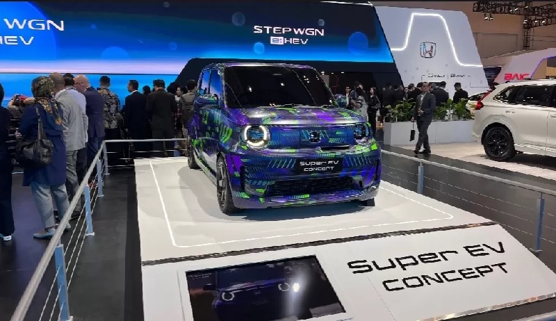 Honda Super EV Concept dinobatkan sebagai sebagai mobil konsep favorit versi pengunjung di ajang GIIAS 2025.