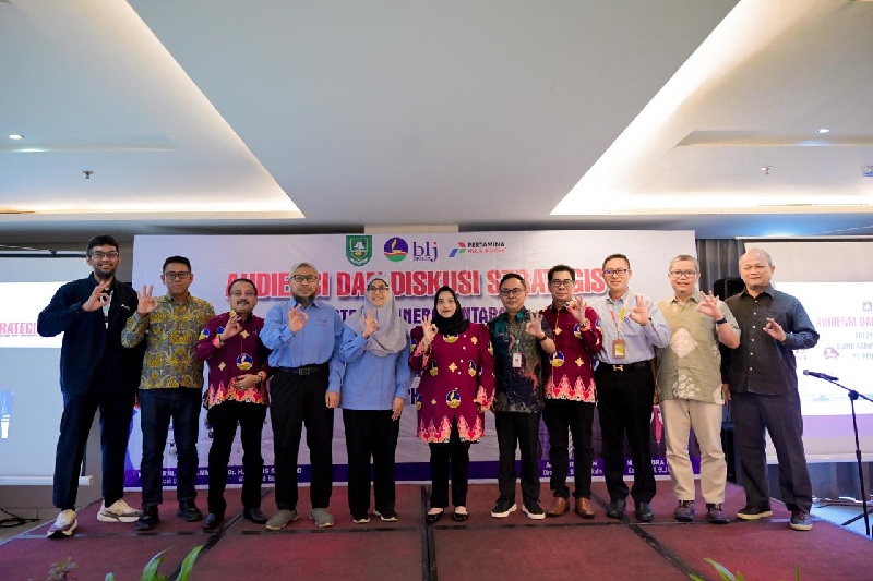 Bupati Bengkalis Kasmarni bersama PT BLJ dan PT PHR foto bersama usai menggelar audiensi dan diskusi strategis serta potensi kerja sama yang berlangsung di Pekanbaru beberapa hari lalu.