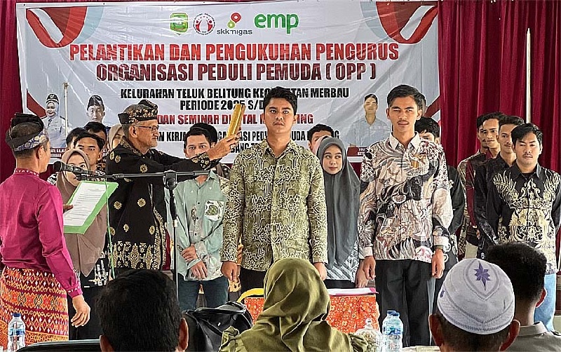 Lurah Teluk Belitung Mashuri ST resmi melantik dan mengukuhkan Jajaran pengurus Organisasi Peduli Pemuda (OPP) Kelurahan Teluk Belitung periode 2025-2027.