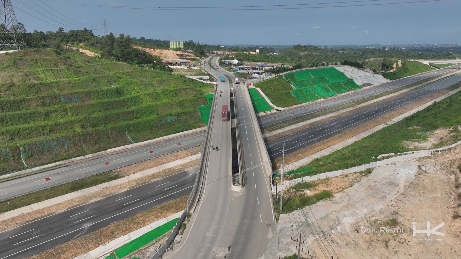 Konstruksi Jalan Tol IKN Seksi 3A Karangjoang&ndash;KKT Kariangau sepanjang 9,275 km tuntas dikerjakan.