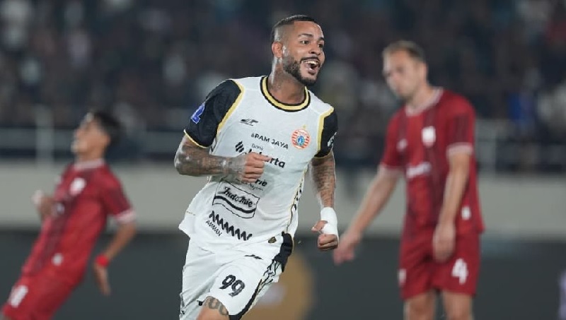 Persija Jakarta meraih kemenangan 3-0 atas Persis Solo dan membuat mereka kokoh di puncak klasemen Super League 2025/2026.