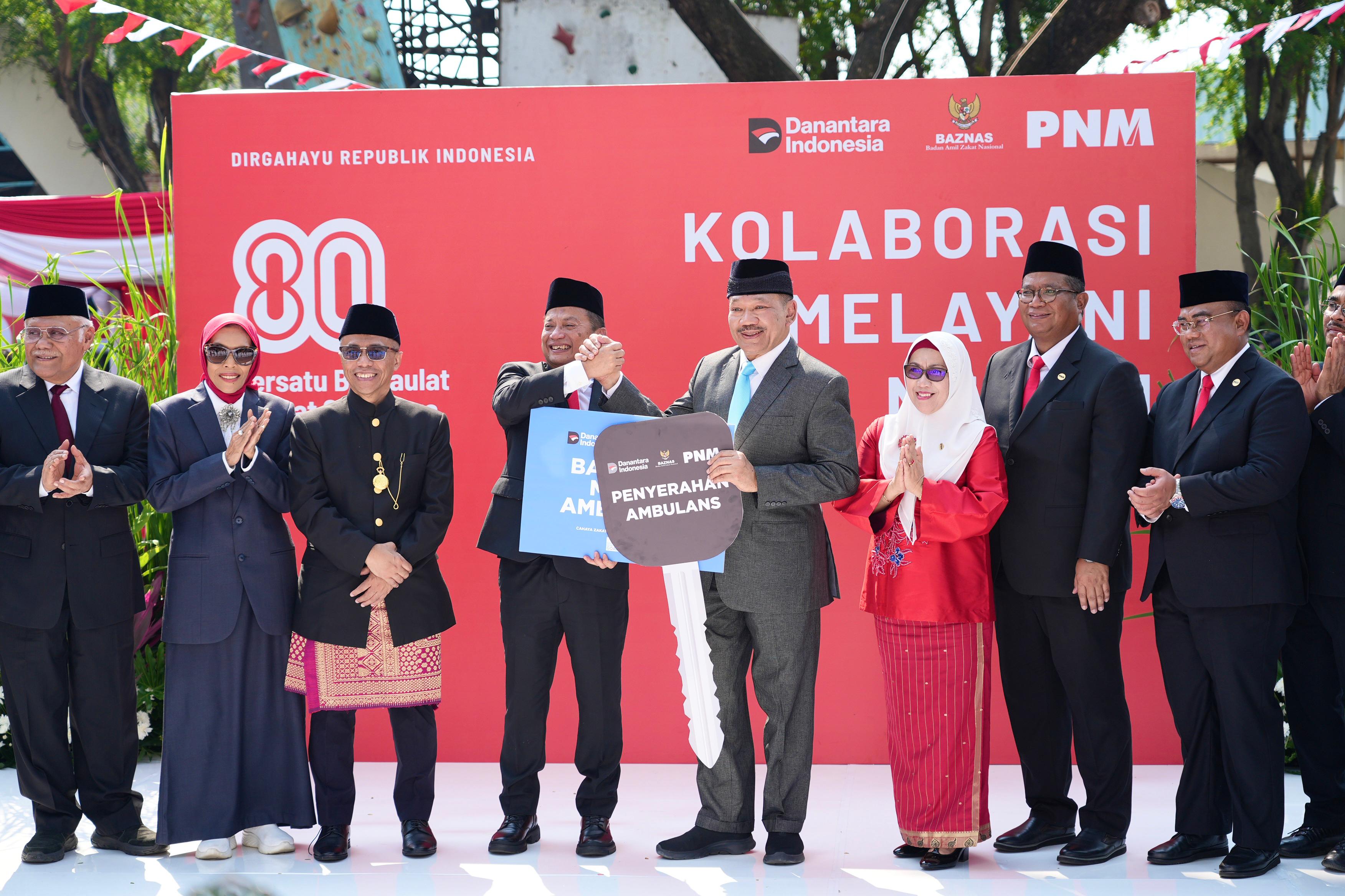 PNM bersama BAZNAS hadirkan enam Ambulans Madani Gratis untuk bantu akses kesehatan warga prasejahtera di berbagai daerah.