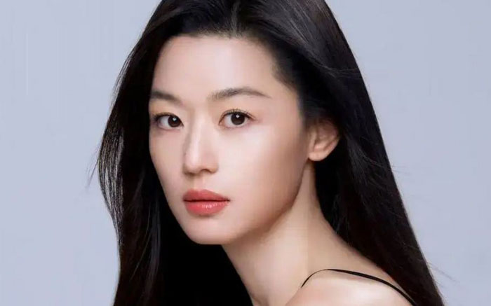 Jun Ji Hyun akan berperan sebagai diplomat dalam drama