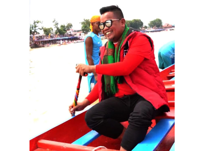 Bupati Pelalawan H Zukri, SM, MM menghadiri pembukaan Festival Pacu Jalur Tradisional Kabupaten Kuantan Singingi Tahun 2025 di Tepian Narosa, Teluk Kuantan, Rabu (20/8/2025).