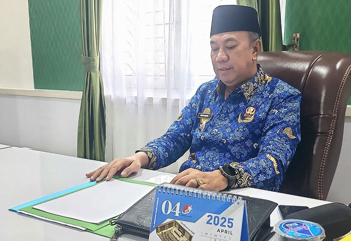 Wakil Bupati Meranti Muzamil Baharudin ketika menerima kunjungan Riau Pos belum lama ini.