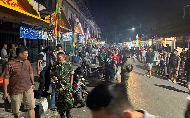 Tim Satgas Gakum Pacu Jalur melakukan patroli lapak dagangan, Rabu (20/8/2025) malam kemaren