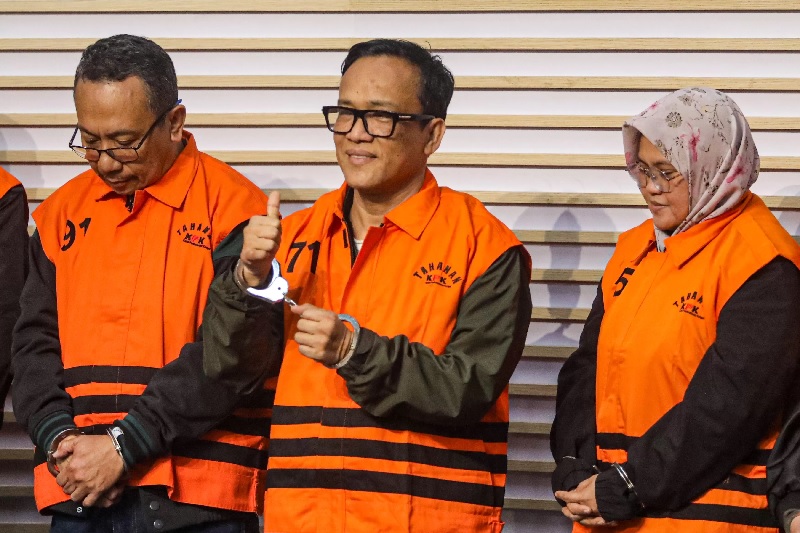 Tersangka kasus korupsi pemerasan sertifikasi K3 yang juga Wamenaker Immanuel Ebenezer resmi ditahan KPK, Jakarta, Jumat (22/8/2025).