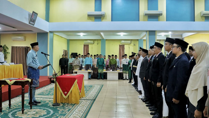 Wabup Meranti Muzamil pimpin pelantikan dan sumpah jabatan di Ballroom Afifa Jalan Banglas, Selatpanjang, Jumat (22/08/2025) pagi.
