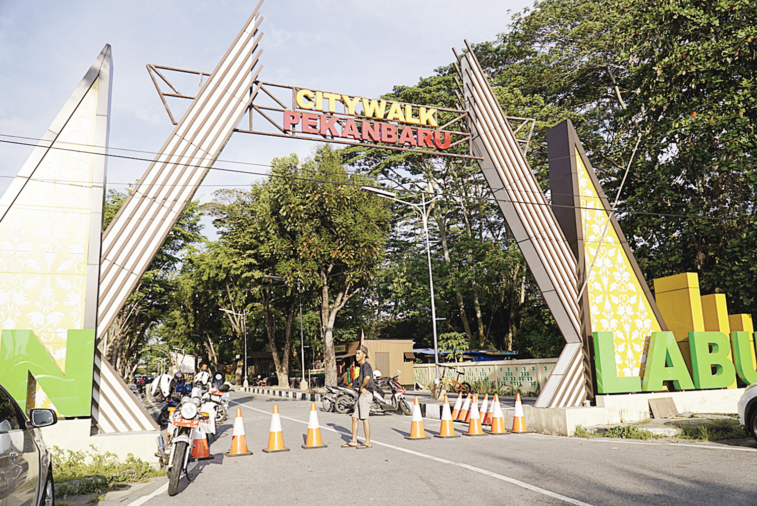 Situasi di Taman Labuai Citywalk Pekanbaru, Jalan Jenderal Sudirman, beberapa hari lalu. Pemko Pekanbaru menggratiskan tarif parkir di lokasi ini selama dua bulan ke depan.