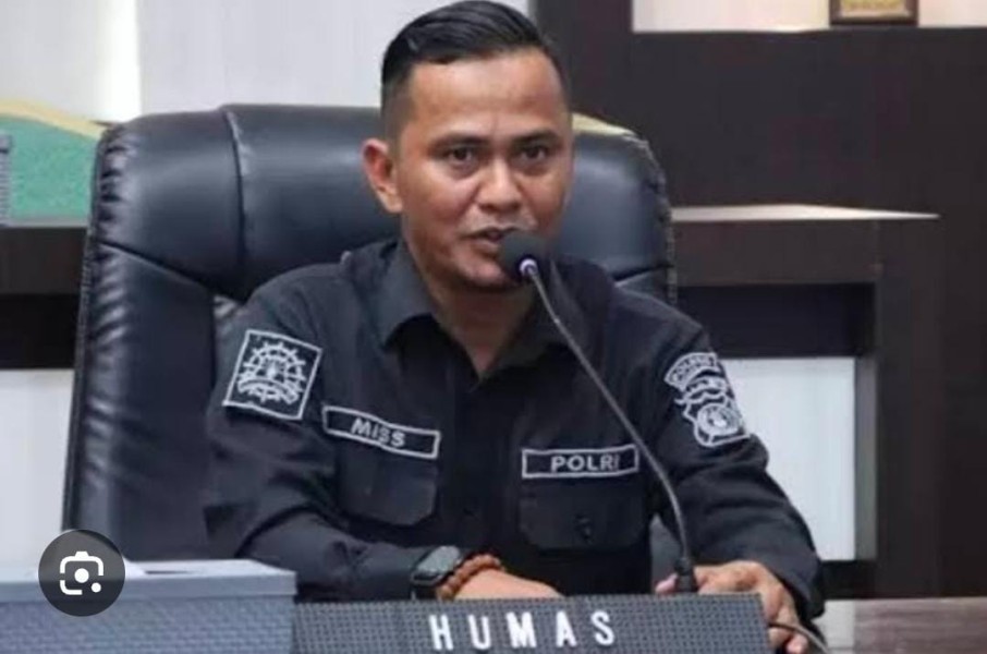 WARGA Desa Semelinang Tebing, Kecamatan Peranap, Kabupaten Inhu dengan penuh kesadaran membongkar sendiri peralatan PETI.