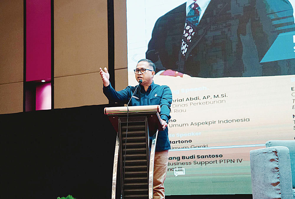 SEVP Business Support PTPN IV Regional III Bambang Budi Santoso saat memberi pemaparan dalam perhelatan Forum Bisnis Kemitraan Aspekpir Indonesia yang diselenggarakan Asosiasi Petani Kelapa Sawit.