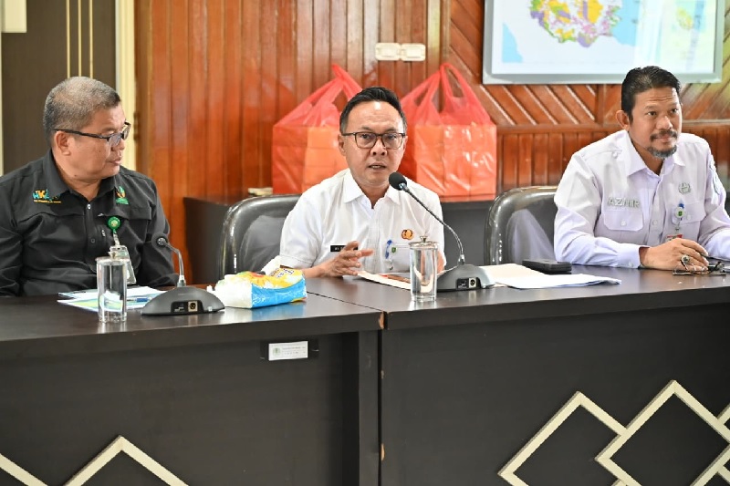 Pemkab Bengkalis bersama BBKSDA Riau sepakat untuk melakukan monitoring di kawasan konservasi, sesuai kesepakatan kerjasama di Ruang Rapat Gajah, Kantor BKSDA Riau, Pekanbaru. Rabu (27/8/2025).