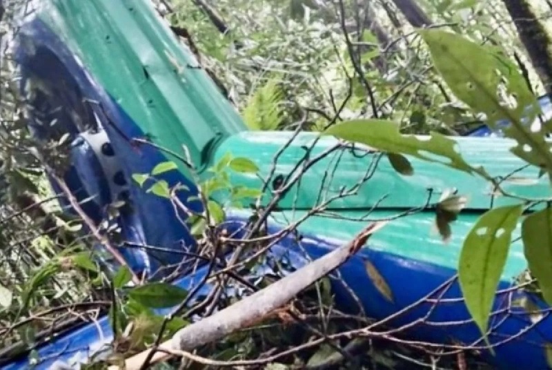 Helikopter BK117 D3 hangus terbakar dalam kecelakaan jatuh di titik E, kawasan hutan sekitar Air Terjun Mandin Damar, Tanah Bumbu, Kalsel, Rabu (3/9/2024).
