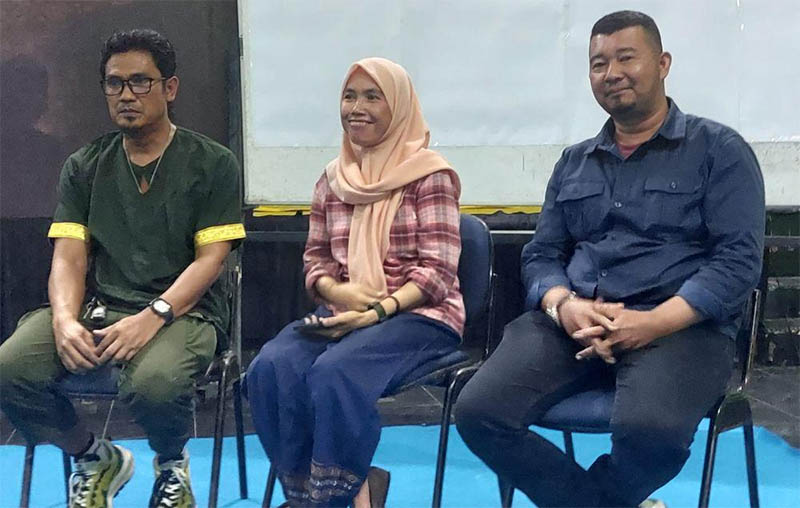 Jefrizal (kiri) ketua DKR Riau terpilih masa khidmad 2025-2030.