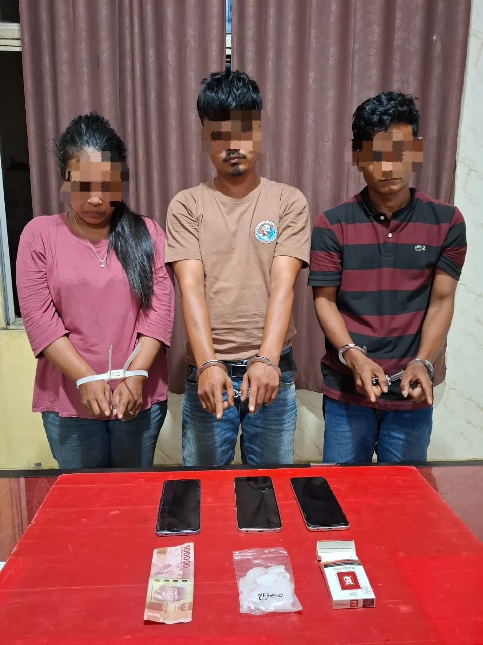 Tiga pelaku pengedar Narkoba, Kamis (11/9/2025) diamankan oleh Polres Kuansing.