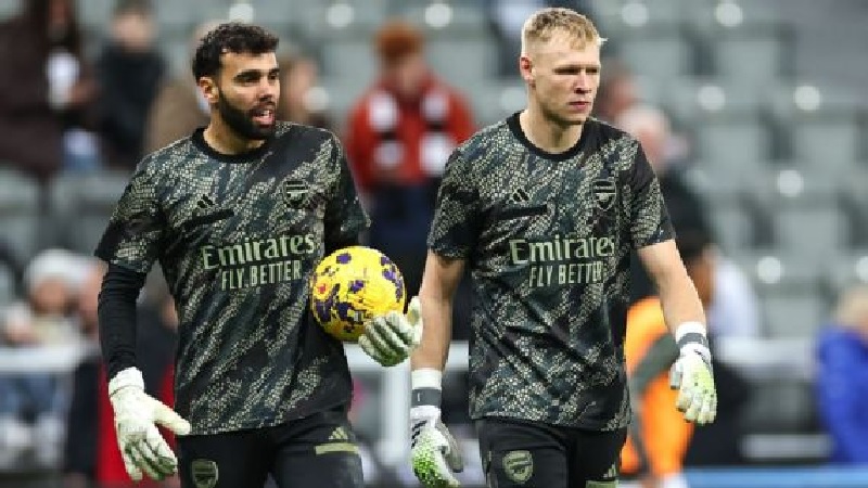 David Raya dengan cepat menggeser Aaron Ramsdale sebagai kiper utama Arsenal setelah bergabung dengan klub pada tahun 2023.
