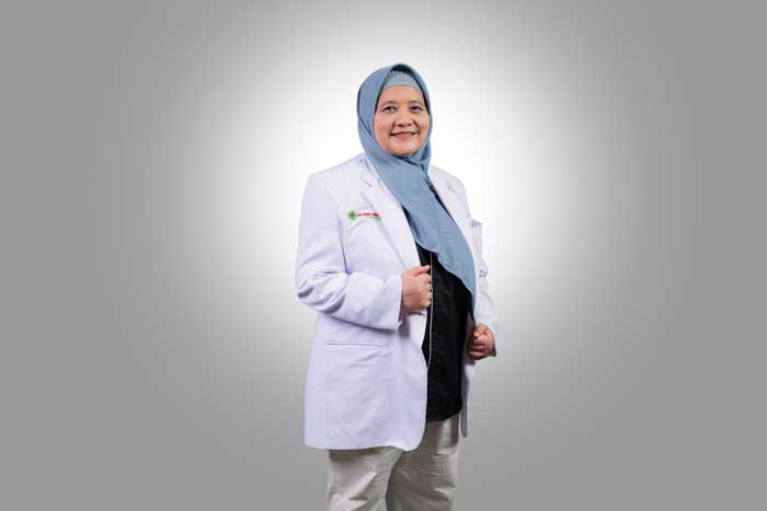 Dokter Spesialis Mata, Subdivisi Infeksi, Kornea dan Imunologi Eye Center RS Awal Bros Sudirman Pekanbaru dr. Hessy Helena Molle, Sp.M