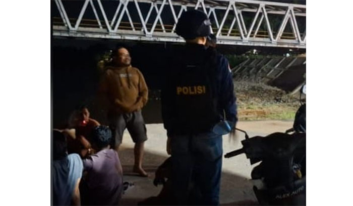 Tim Raga Polres Kampar menggelar patroli malam di sejumlah titik rawan di Kota Bangkinang pada Selasa (16/9/2025) malam.