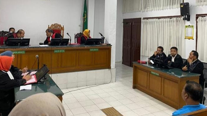 Sidang vonis perkara penipuan dengan terdakwa Mantan Direktur RSD Madani Pekanbaru Arnaldo Eka Putra pada Rabu (18/9/2025) petang.