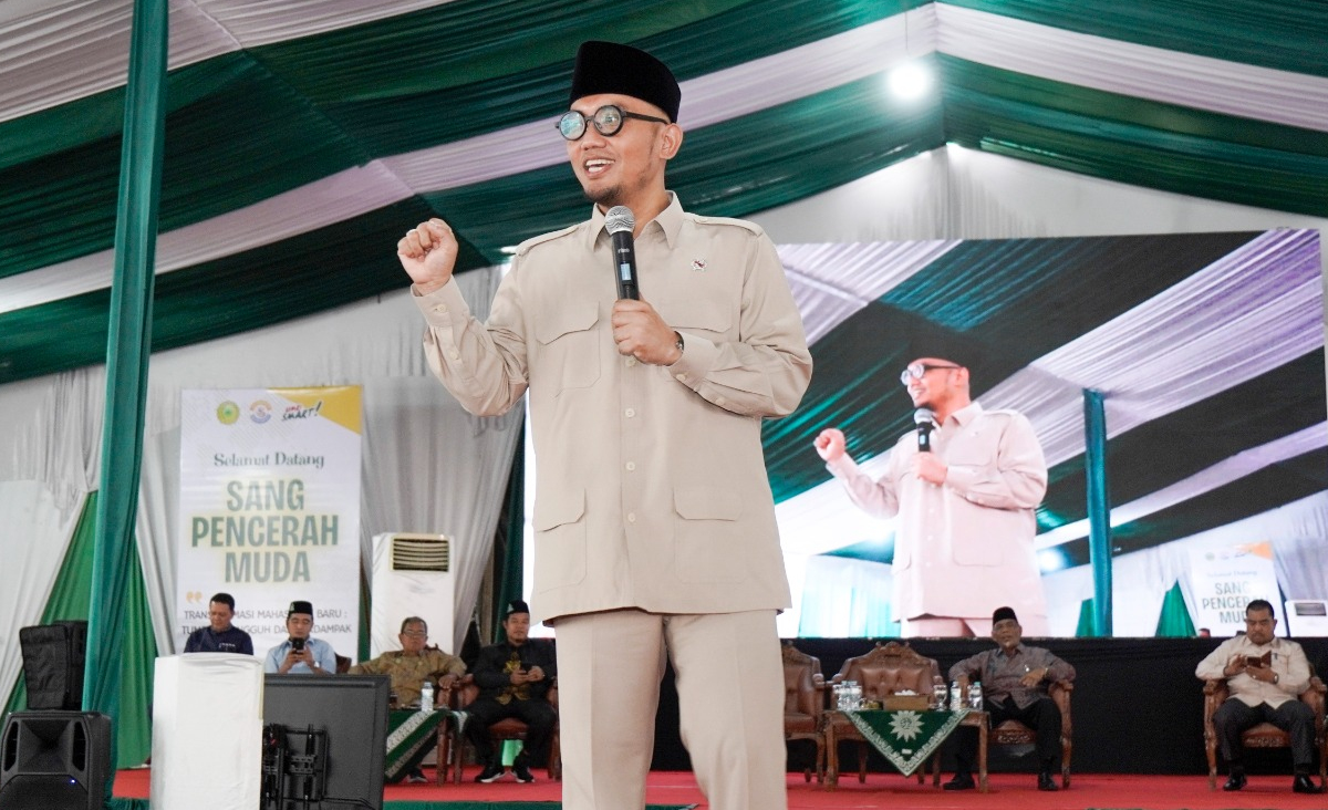 Wakil Menteri Haji dan Umroh Republik Indonesia Dr H Dahnil Anzar Simanjuntak SE ME saat menjadi pemateri PKKMB dan Masta Umri 2025, Rabu (17/9/2025).