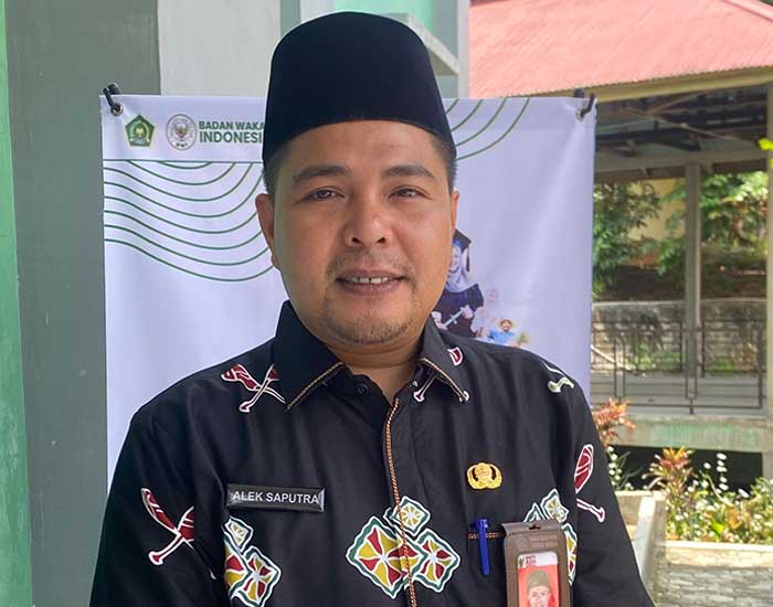 Alek Saputra Penghulu KUA Kecamatan Kuantan Mudik dan Ketua III MKA LAMR Kuantan Singingi