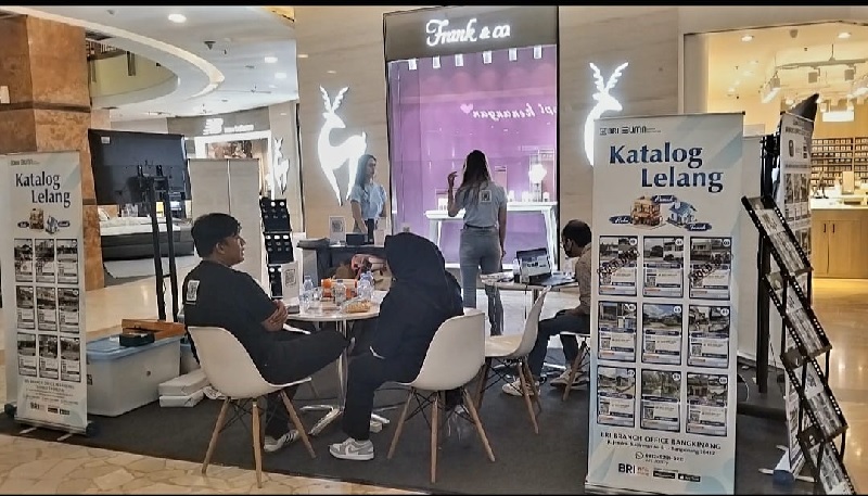 Bank Rakyat Indonesia (BRI) menggelar Expo Aset Lelang di Mal SKA. Acara yang digagas oleh BRI Region 2 Pekanbaru.