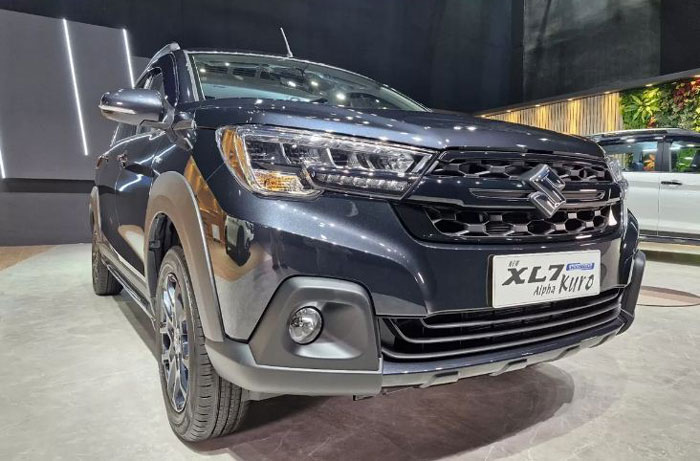 Suzuki XL7 Alpha Kuro
