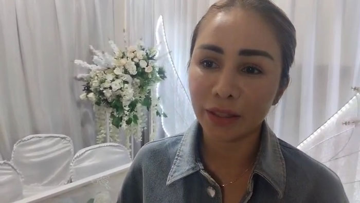 Momo dan keluarga berduka karena kepergian ibunda tercinta, Tinurmaya Nainggolan, meninggal dunia pada Rabu (24/9/2025) di RS Panti Waluya, Kota Malang, Jawa Timur, sekitar pukul 14.00 WIB.