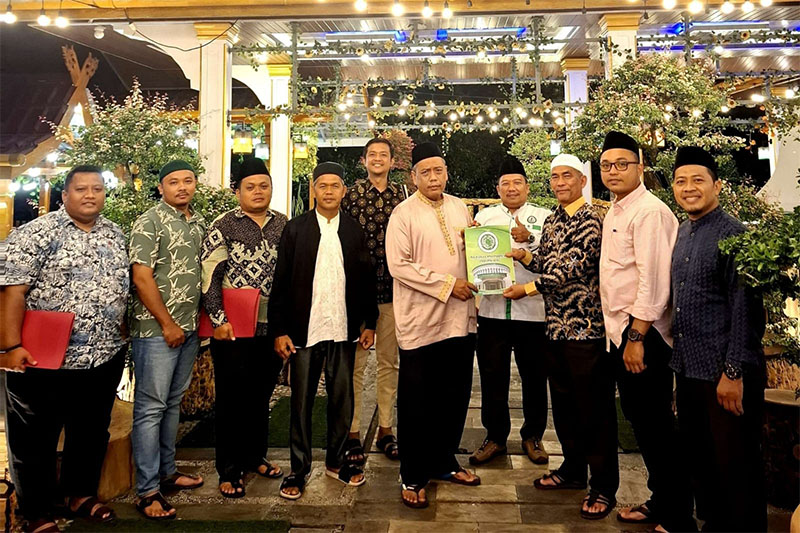 Ketua umum MUI Bengkalis Buya Amrizal menerima kunjungan MUI Provinsi Riau.