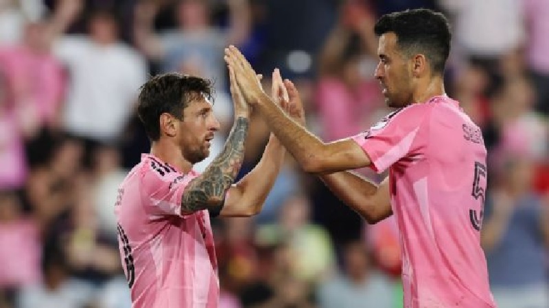 Lionel Messi dan Sergio Busquets menghabiskan sebagian besar karier mereka bersama, baik di Barcelona maupun sekarang di Inter Miami.