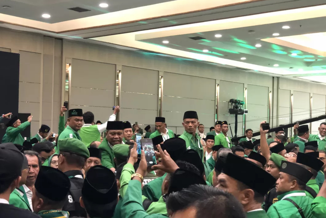Kerusuhan sempat terjadi di sela-sela pembukaan Muktamar X PPP di Hotel Mercure, Ancol, Jakut, pada Sabtu (27/9/2025).