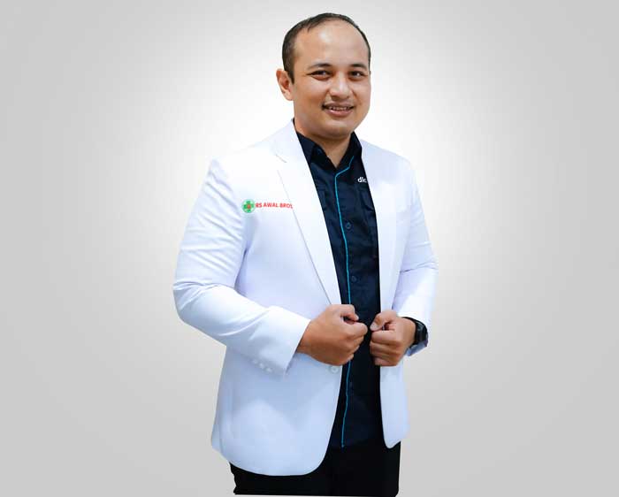 dr. Arnold  Samuel, Sp.KFR