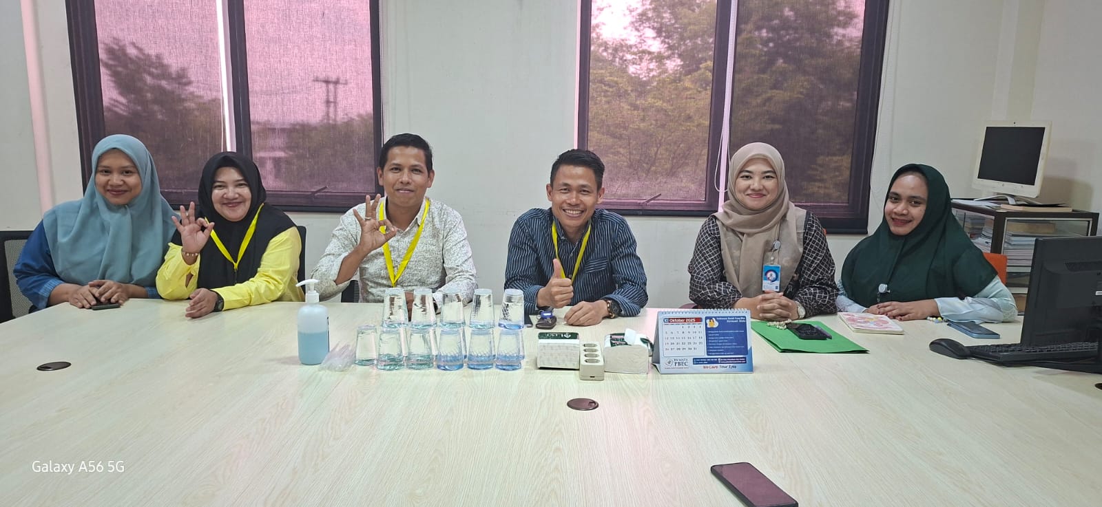 Tim peneliti UHTP bersama Direktur Rumah Sakit PBEC Pekanbaru dr Nurfarrahim MKM usai uji coba Aplikasi aplikasi berbasis AI,