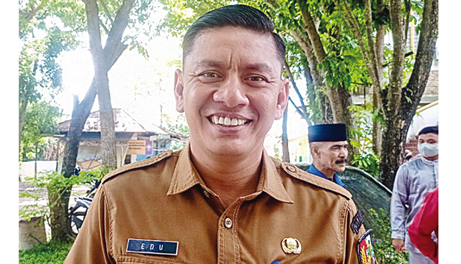 Pemerintah Kota (Pemko) Pekanbaru Perbaikan dilakukan dengan cara tambal sulam dan overlay.