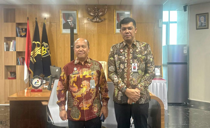 Kepala Kanwil Kemenkum Rudy Rudy Hendra Pakpahan diterima Sekretaris Direktorat Jenderal Administrasi Hukum Umum Hantor Situmorang (kiri) di Kantor Ditjen AHU Jakarta, Kamis (2/9/2025).