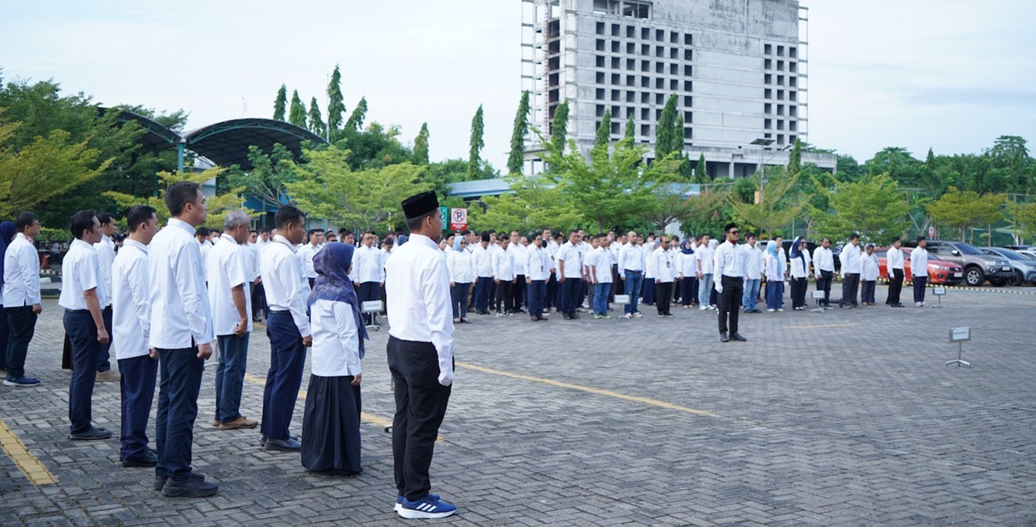 Upacara Hari Kesaktian Pancasila Diikuti PLN Regioal Riau dari UIP Sumbagteng, UIDRKR, serta UIP3BS, di Halaman Kantor PLN UIDRKR, Pekanbaru.